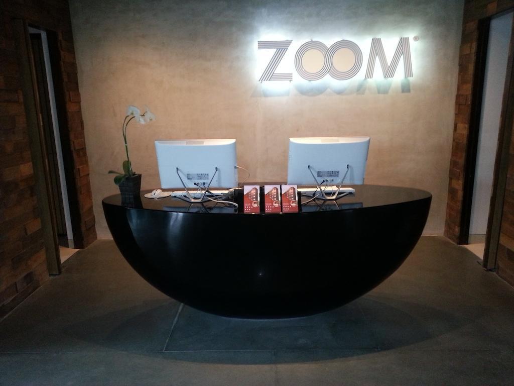 Zoom Smart Hotel Jemursari Surabaja Zewnętrze zdjęcie