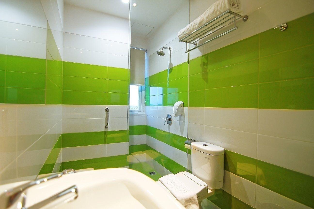 Zoom Smart Hotel Jemursari Surabaja Zewnętrze zdjęcie