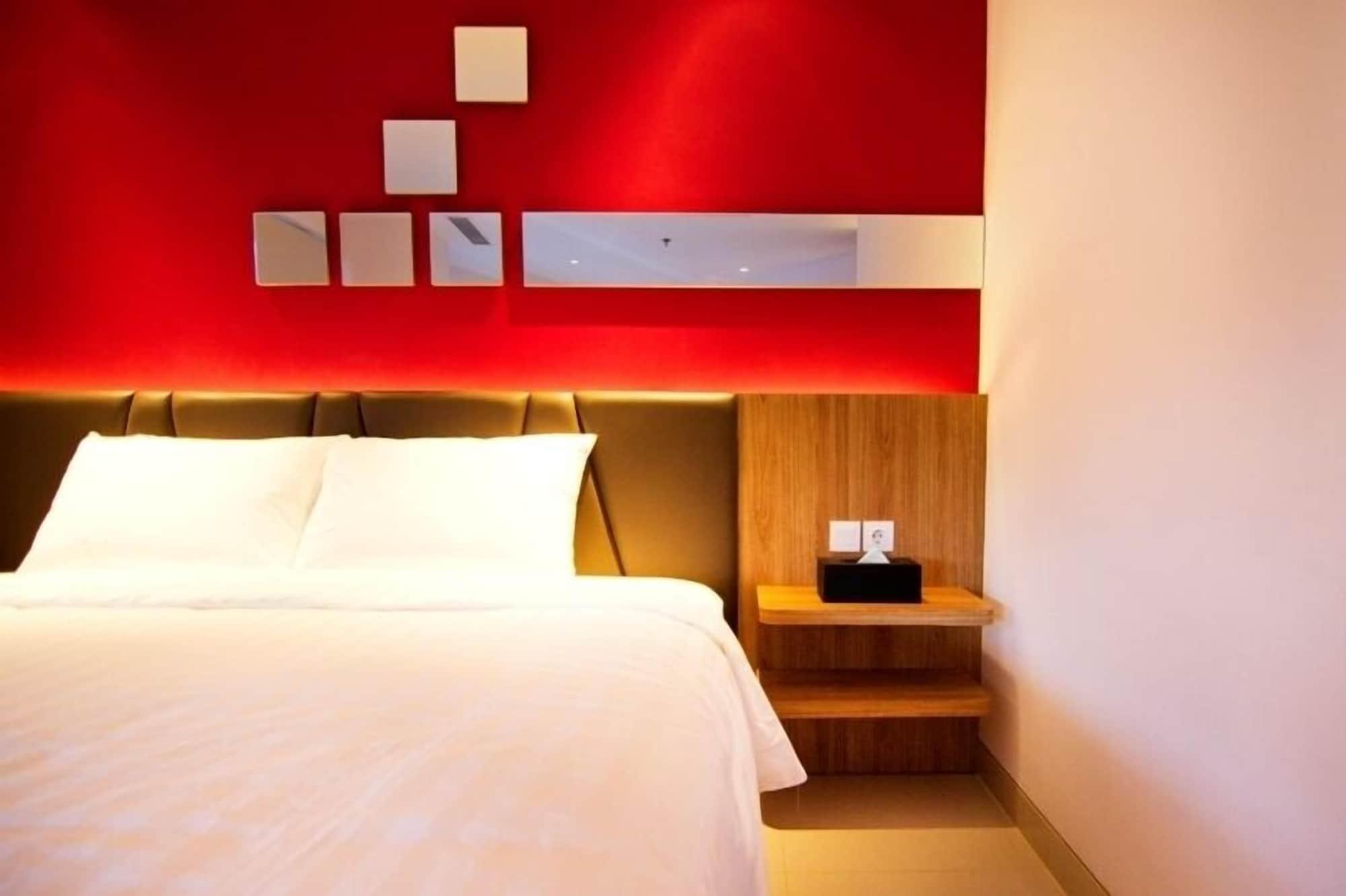 Zoom Smart Hotel Jemursari Surabaja Zewnętrze zdjęcie