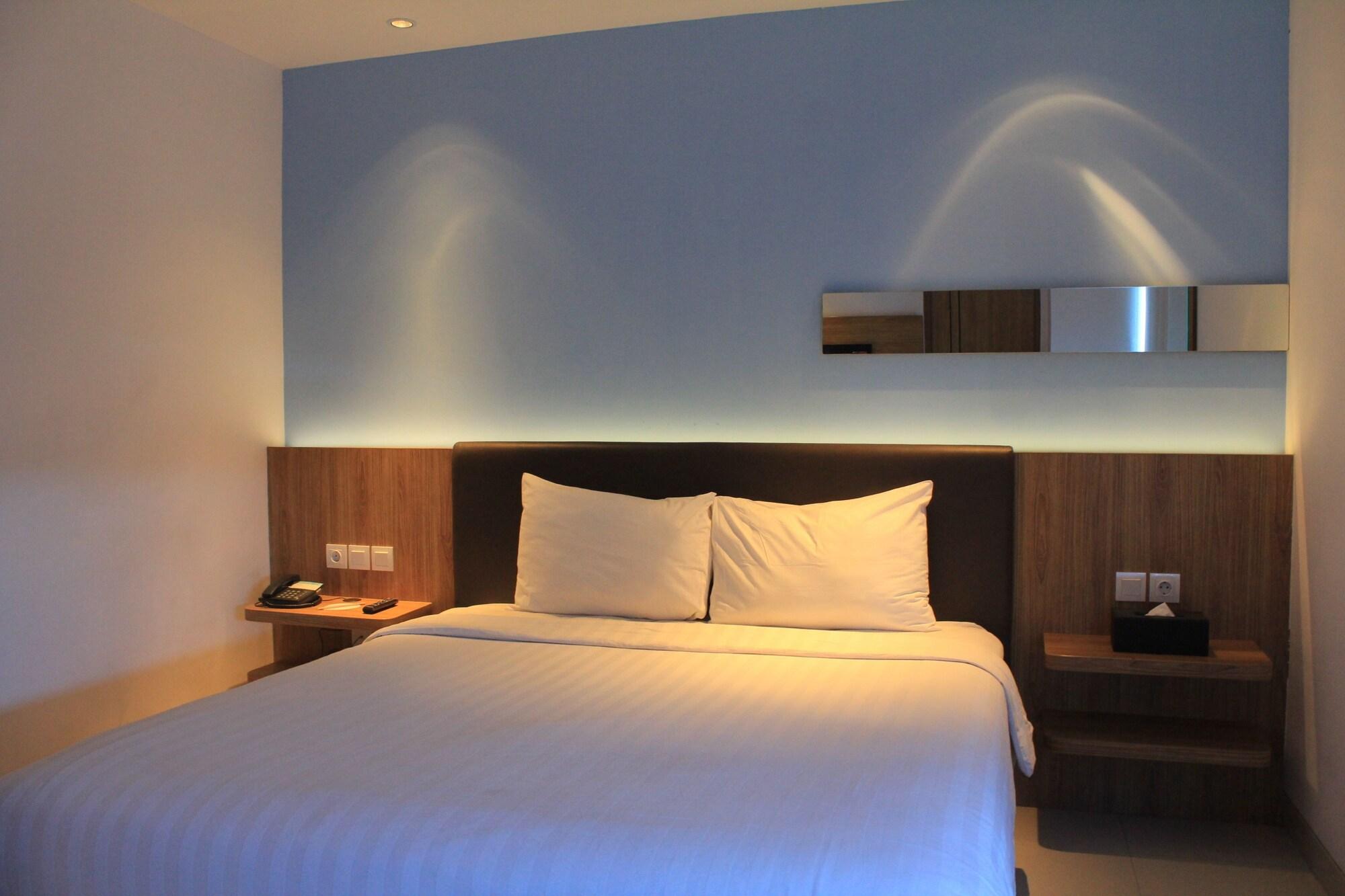 Zoom Smart Hotel Jemursari Surabaja Zewnętrze zdjęcie